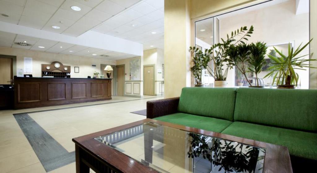 Campanile Hotel 2*